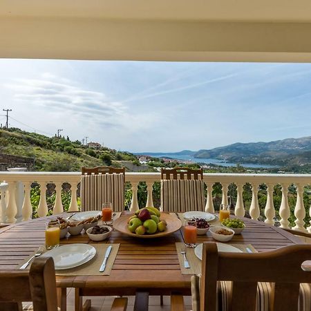 Adelinas' Apartment Argostoli  Ngoại thất bức ảnh