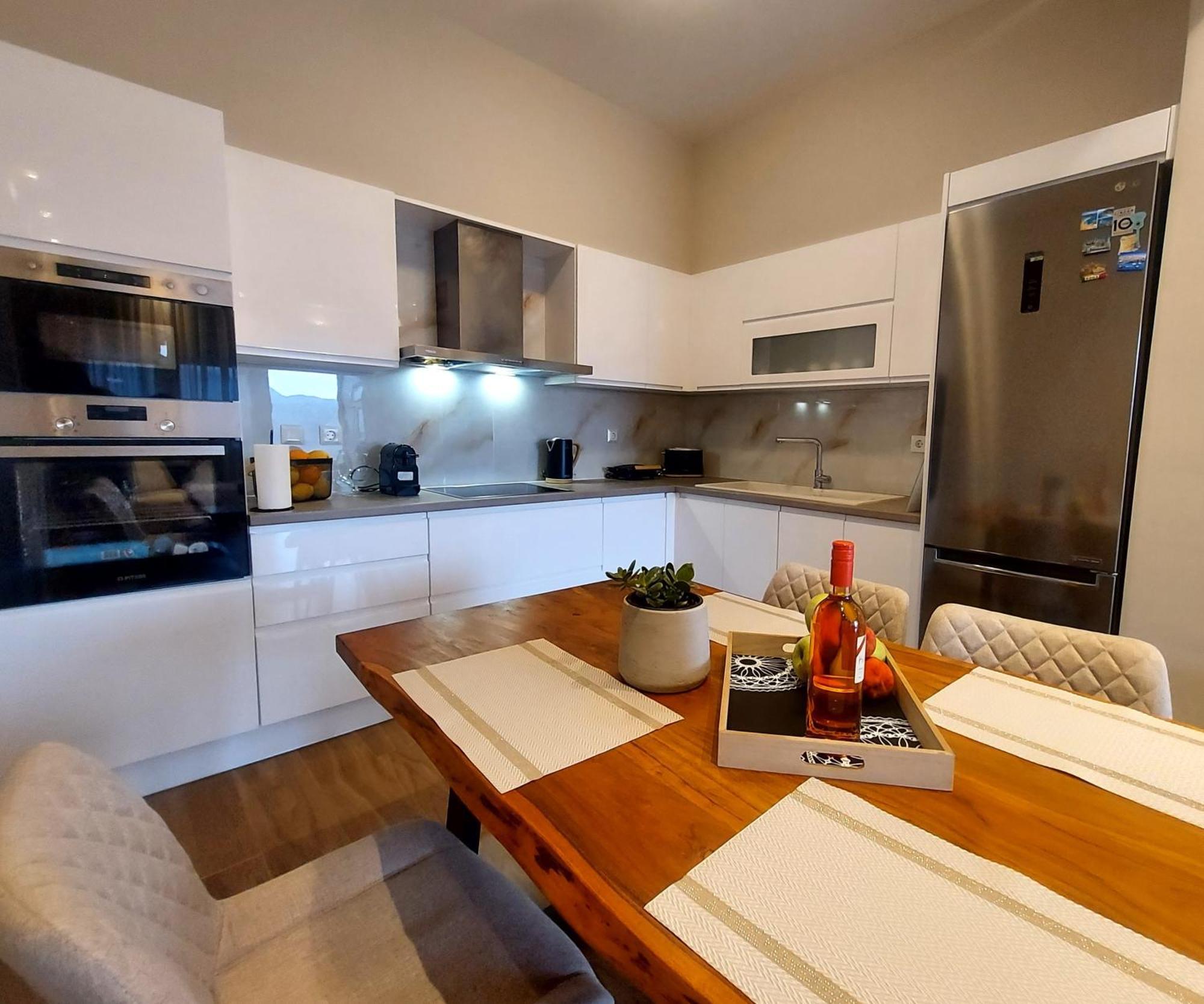 Adelinas' Apartment Argostoli  Ngoại thất bức ảnh