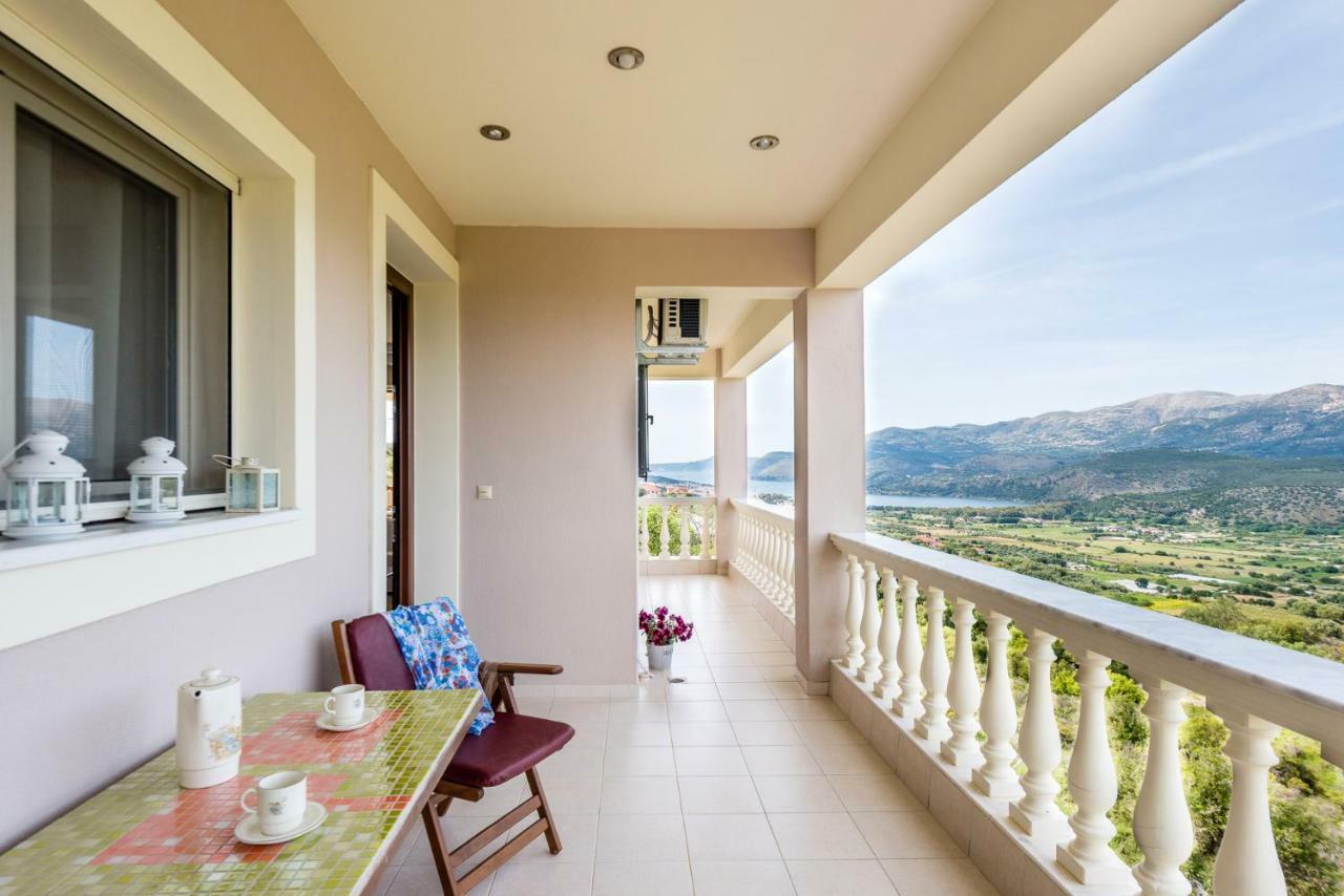 Adelinas' Apartment Argostoli  Ngoại thất bức ảnh
