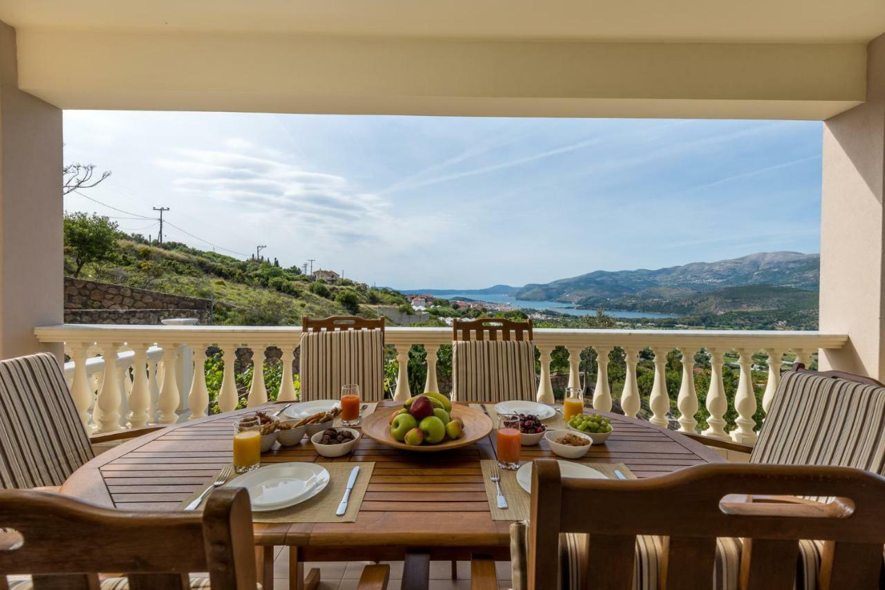 Adelinas' Apartment Argostoli  Ngoại thất bức ảnh