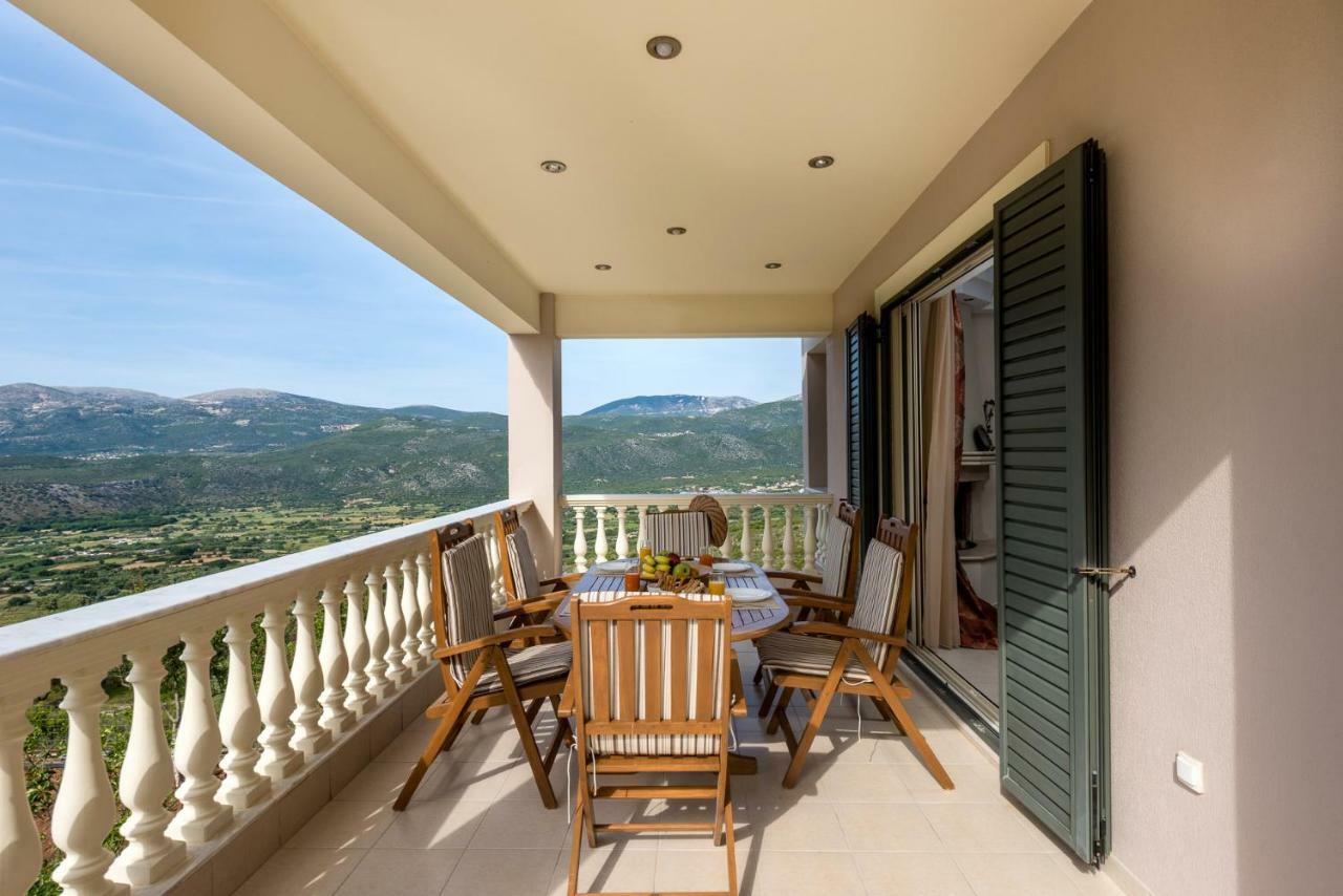 Adelinas' Apartment Argostoli  Ngoại thất bức ảnh
