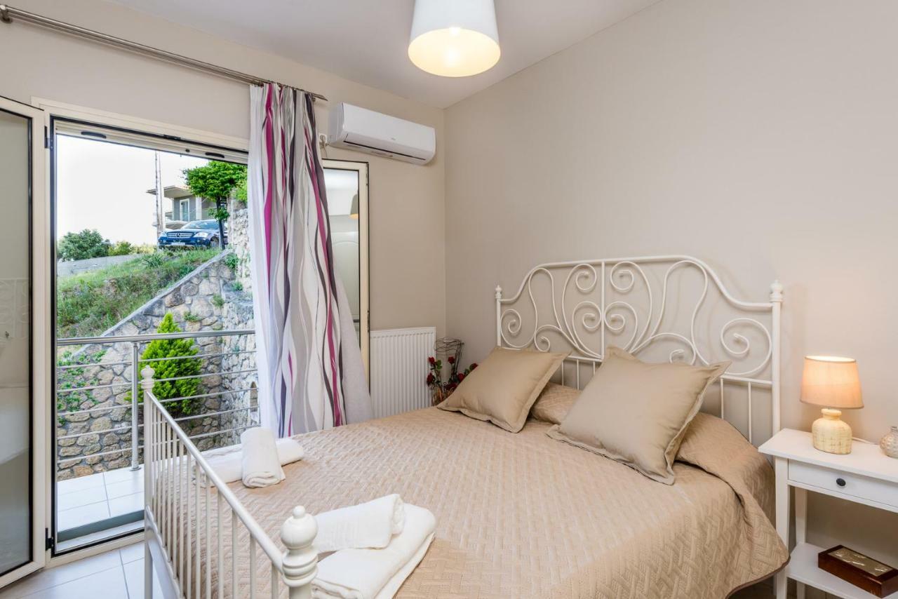 Adelinas' Apartment Argostoli  Ngoại thất bức ảnh