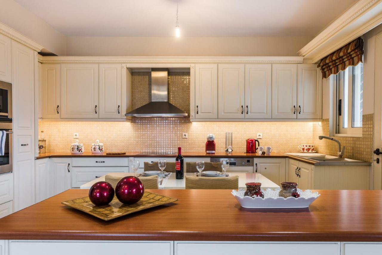 Adelinas' Apartment Argostoli  Ngoại thất bức ảnh